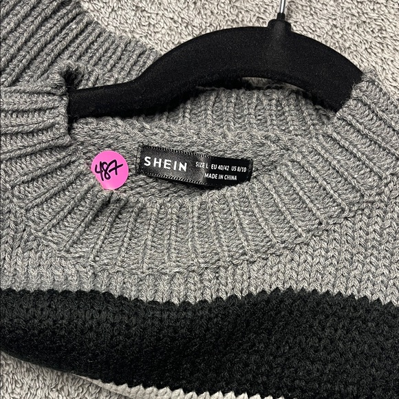 SHEIN Black Gray White Striped Cropped Balloon-Sleeve Sweater - Picture 2 of 3